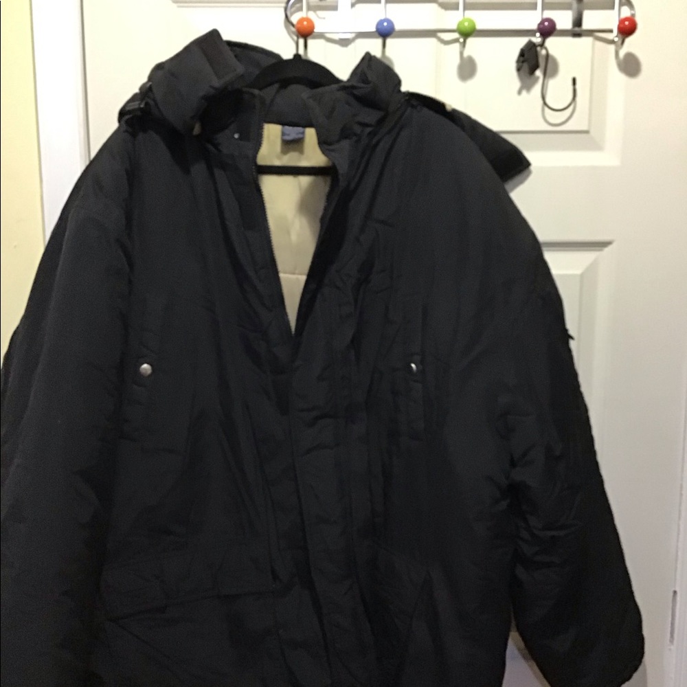 Men’s Black heavy duty puffer Coat